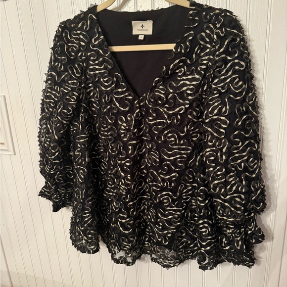 Tuckernuck Nightly Organza Easton Black Gold small Blouse - Picture 1 of 8